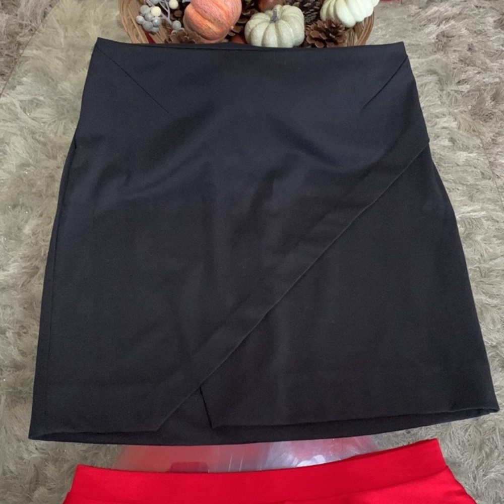 Black skirt